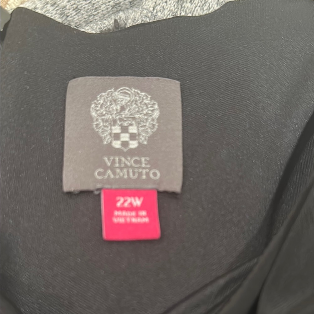 Vince Camuto Elegant Black Garment